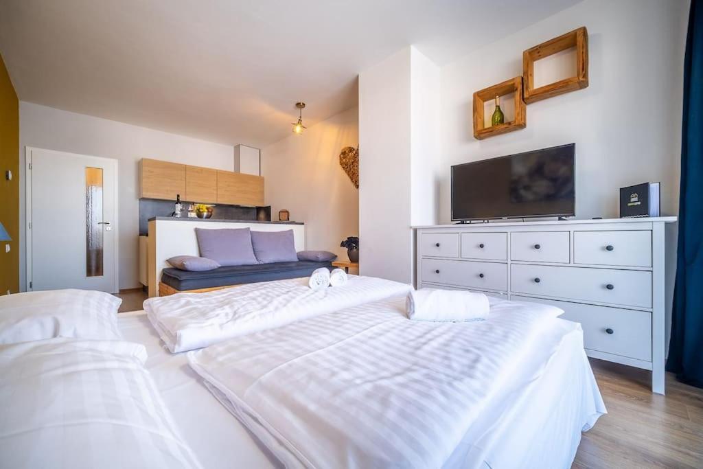 Private Cozy And Quiet Apartment Lipno nad Vltavou Exterior photo
